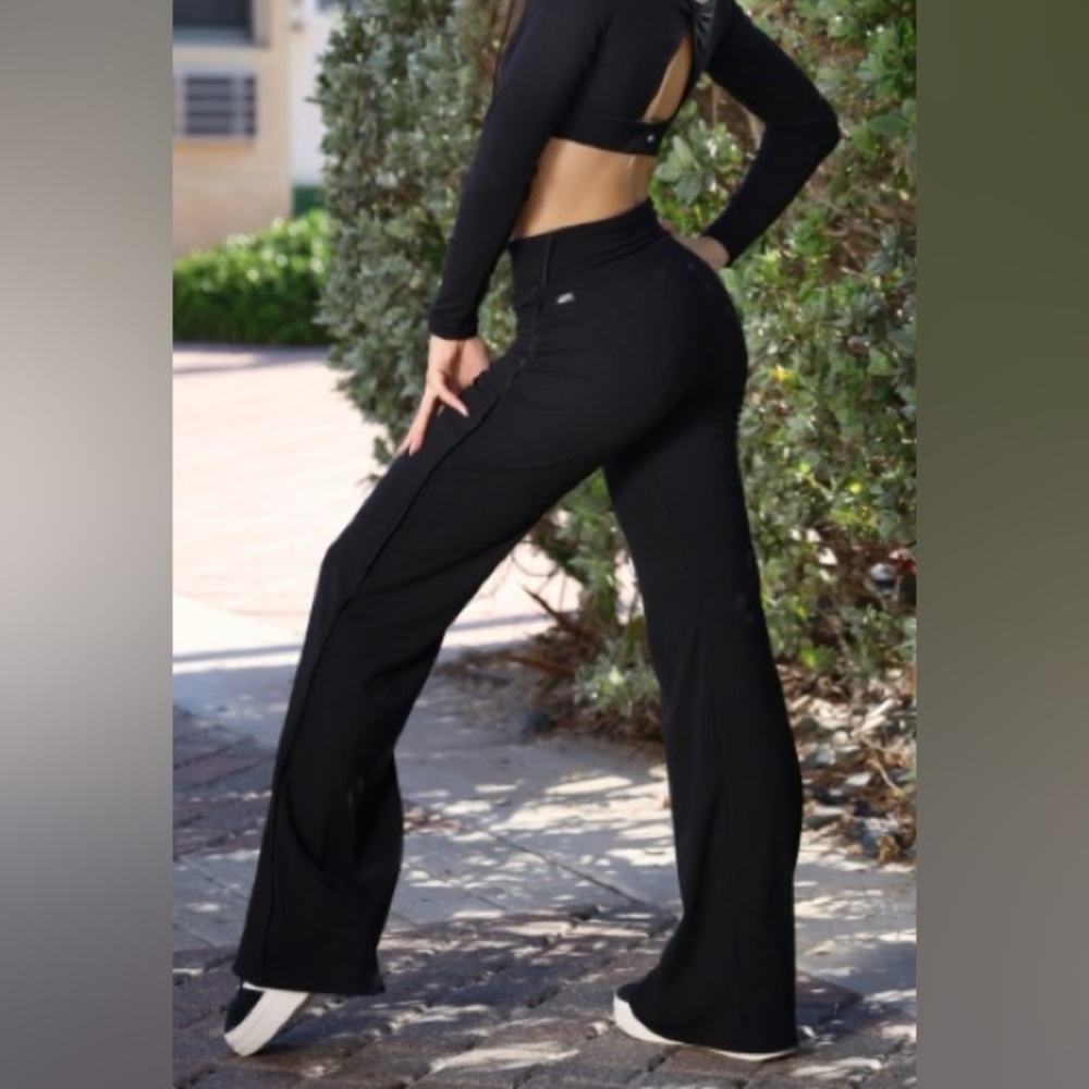 New Tiger Friday Black Versailles Wide-Leg Pants